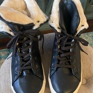 Women's Black Fur-Lined Sneakers